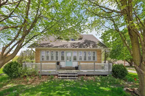 8037 Big Bnd, Waterford, WI 53185