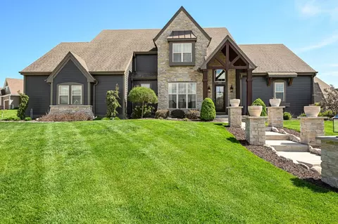 1431 Mohican, Waukesha, WI 53189