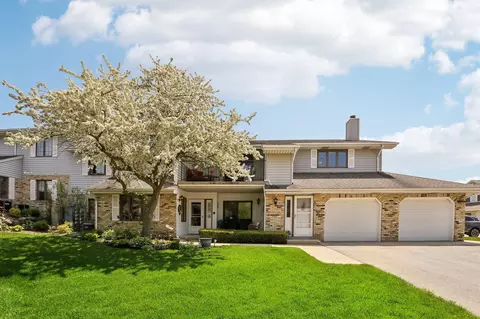 1419 Pheasant Run #201, Mount Pleasant, WI 53406