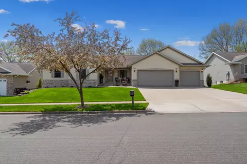 934 Oak Timber, Onalaska, WI 54650