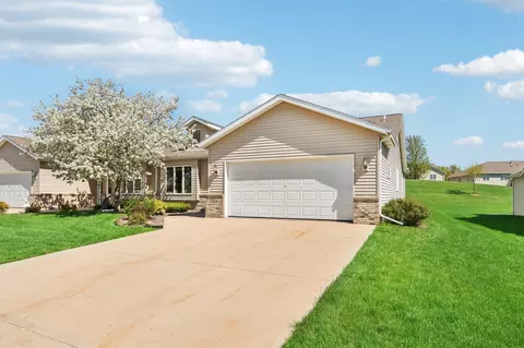 1554 Bluebell, Hartford, WI 53027