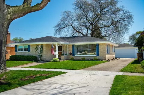 7939 20th, Kenosha, WI 53143