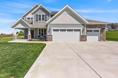w2264 East Schure Drive, Oconomowoc, WI 53066