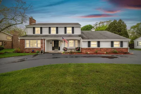9317 N Waverly, Bayside, WI 53217