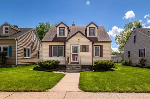 1818 Green Bay, La Crosse, WI 54601