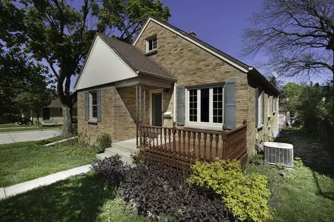 2600 S 69th, Milwaukee, WI 53219