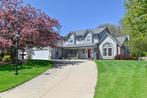 3885 Neuberry, Brookfield, WI 53005