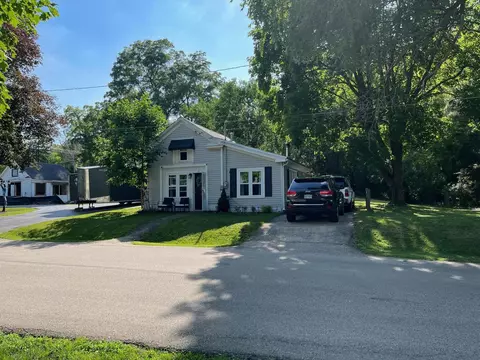 14 Hill, Williams Bay, WI 53191