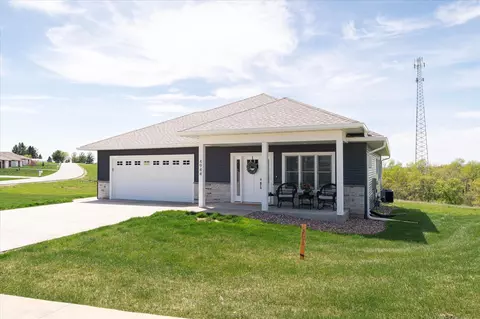 w4944 Battlestone Station Road UNIT 22, Shelby, WI 54601