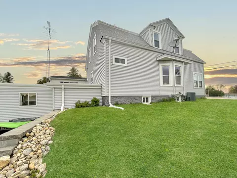 507 S Fond Du Lac, Campbellsport, WI 53010