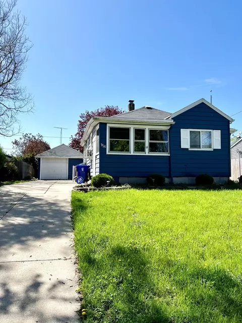 7936 42nd, Kenosha, WI 53142