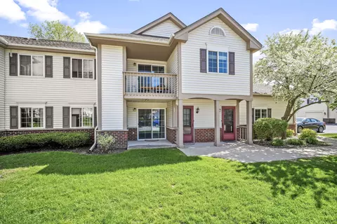 608 Pewaukee #A, Pewaukee, WI 53072
