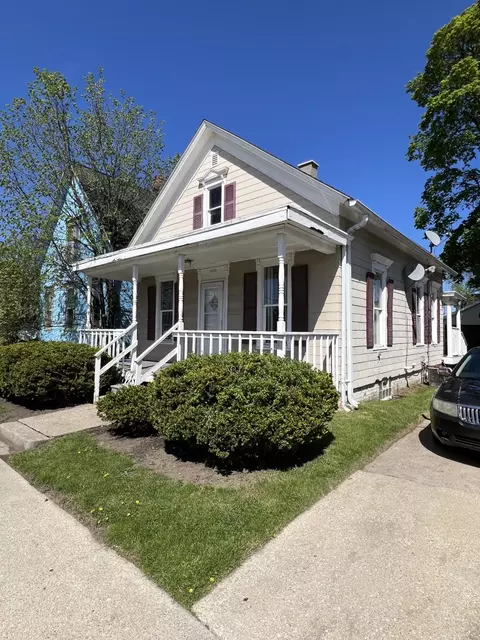 1605 Phillips, Racine, WI 53403