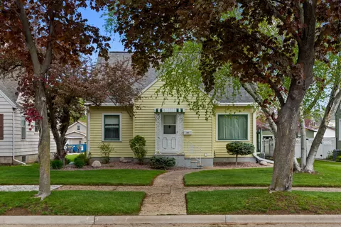 2117 Adams, La Crosse, WI 54601