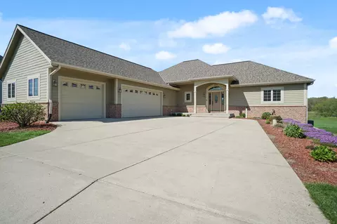 4238 Stoffel, Jackson, WI 53037