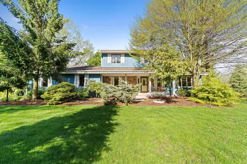 1595 Skyline, Cedarburg, WI 53012
