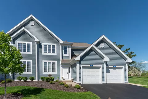 1076 Lakeland #9-55, Geneva, WI 53147