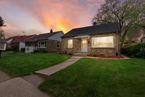 3025 N 88th, Milwaukee, WI 53222