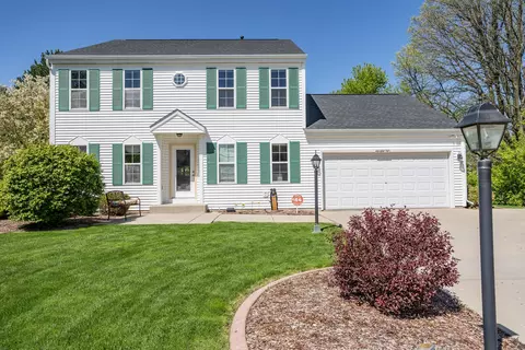 w242n7397 Old Oak, Sussex, WI 53089