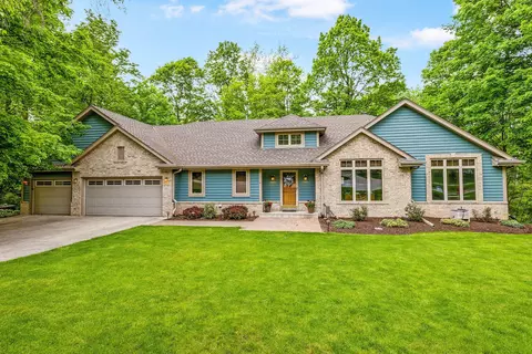 550 Toldt Frst, Brookfield, WI 53045
