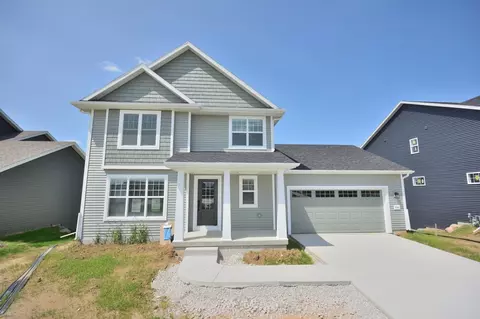 814 Burr Oak, Oconomowoc, WI 53066