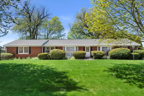 8649 N N Mnr, Fox Point, WI 53217