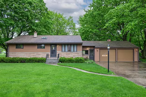 8708 S 79th, Franklin, WI 53132