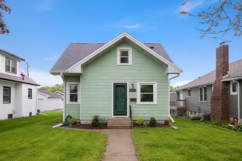 1627 Green Bay, La Crosse, WI 54601