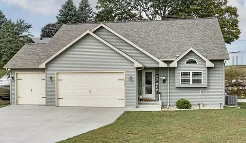 1310 16th, Baraboo, WI 53913