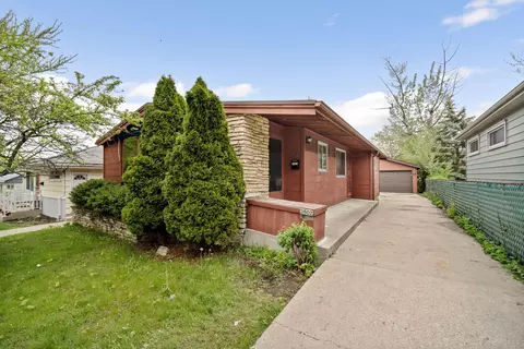 3802 N 97th, Milwaukee, WI 53222