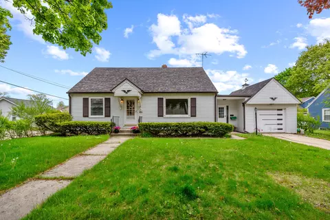 w67n806 Franklin, Cedarburg, WI 53012