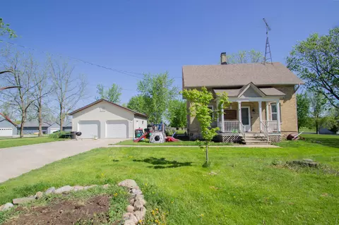 w3256 Oak Hill Road, Watertown, WI 53094