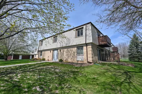 n169w19876 Georgetown #104, Jackson, WI 53037