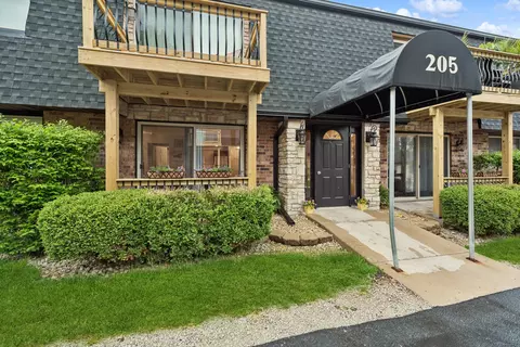 205 Williams #5, Williams Bay, WI 53191