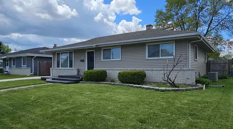 1872 17th, Kenosha, WI 53140