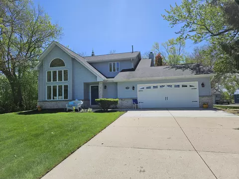 7329 E Wind Lk, Norway, WI 53185