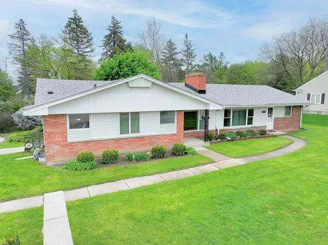 3023 Storybook, Mount Pleasant, WI 53406