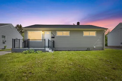 8143 W Kathryn, Milwaukee, WI 53218