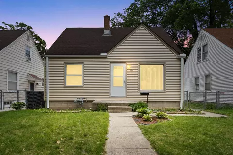 3164 N 88th, Milwaukee, WI 53222