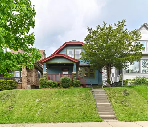 308 E Rosedale, Milwaukee, WI 53207