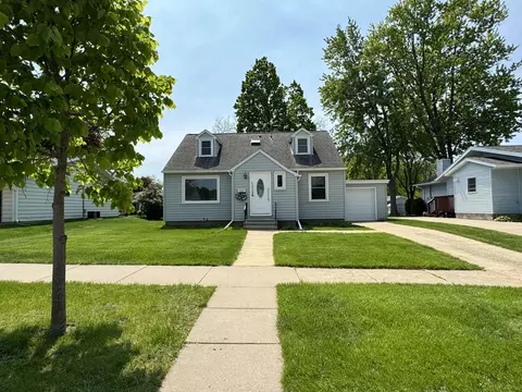 539 4th, La Crescent, MN 55947