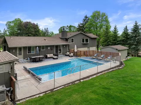 14510 Santa Rosa, Brookfield, WI 53005