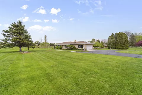 5912 Eastwood, Cedarburg, WI 53024