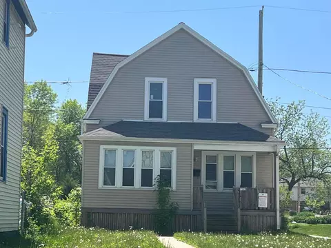 2309 W Cherry, Milwaukee, WI 53205