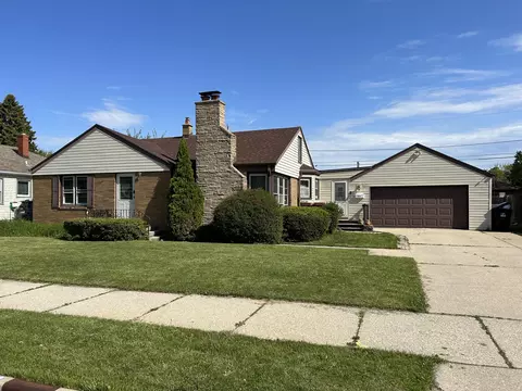 2614 Mitchell, Racine, WI 53403