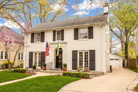 6048 N Bay Rdg, Whitefish Bay, WI 53217