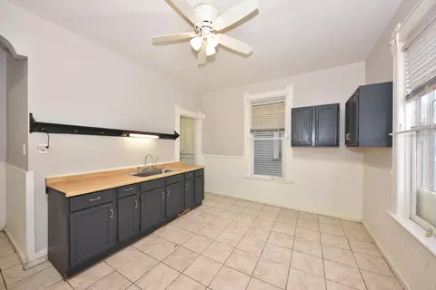 1706 W Mineral #1708, Milwaukee, WI 53204
