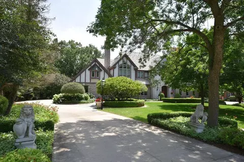 10532 N Gazebo Hl, Mequon, WI 53092