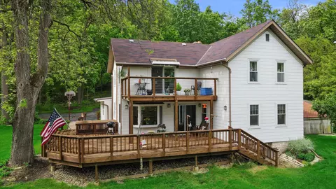 w293n3112 Poplar, Delafield, WI 53072