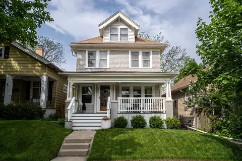 2964 S Mabbett, Milwaukee, WI 53207